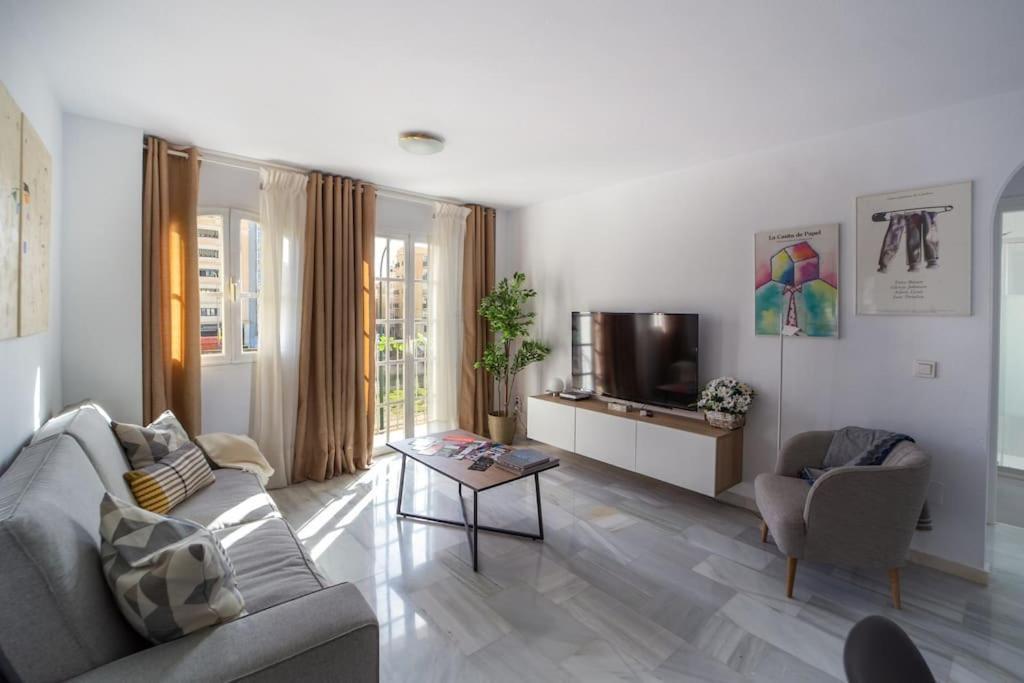 מאלגה Central And Beautiful Apartment - Free Parking מראה חיצוני תמונה